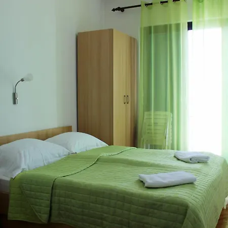 Pansion Franka Apartment