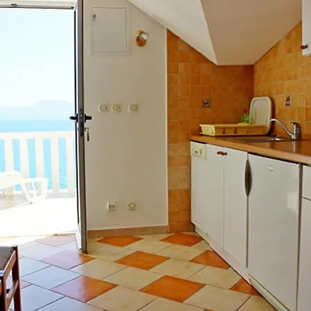 Pansion Franka Apartment *