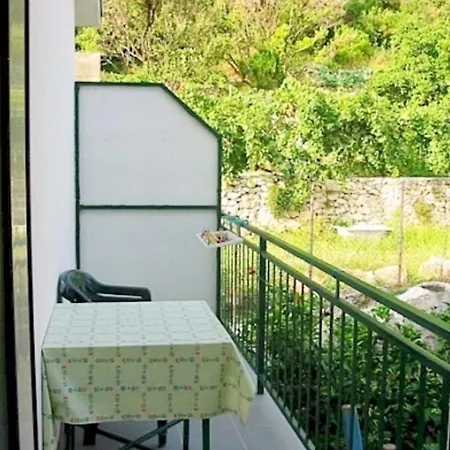 Pansion Franka Apartment *