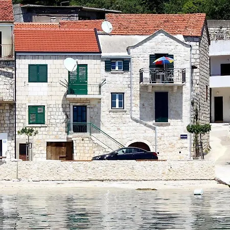 Διαμέρισμα Pansion Franka
